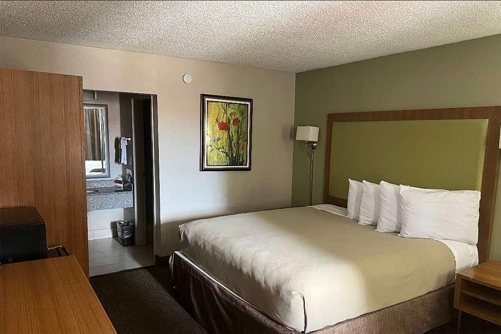 Baymont Inn&suites